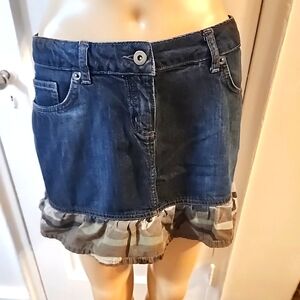 Vintage Y2K DENIM MINI SKIRT Sz 6 Olive Drab Camouflage Ruffle Hem Made In Italy